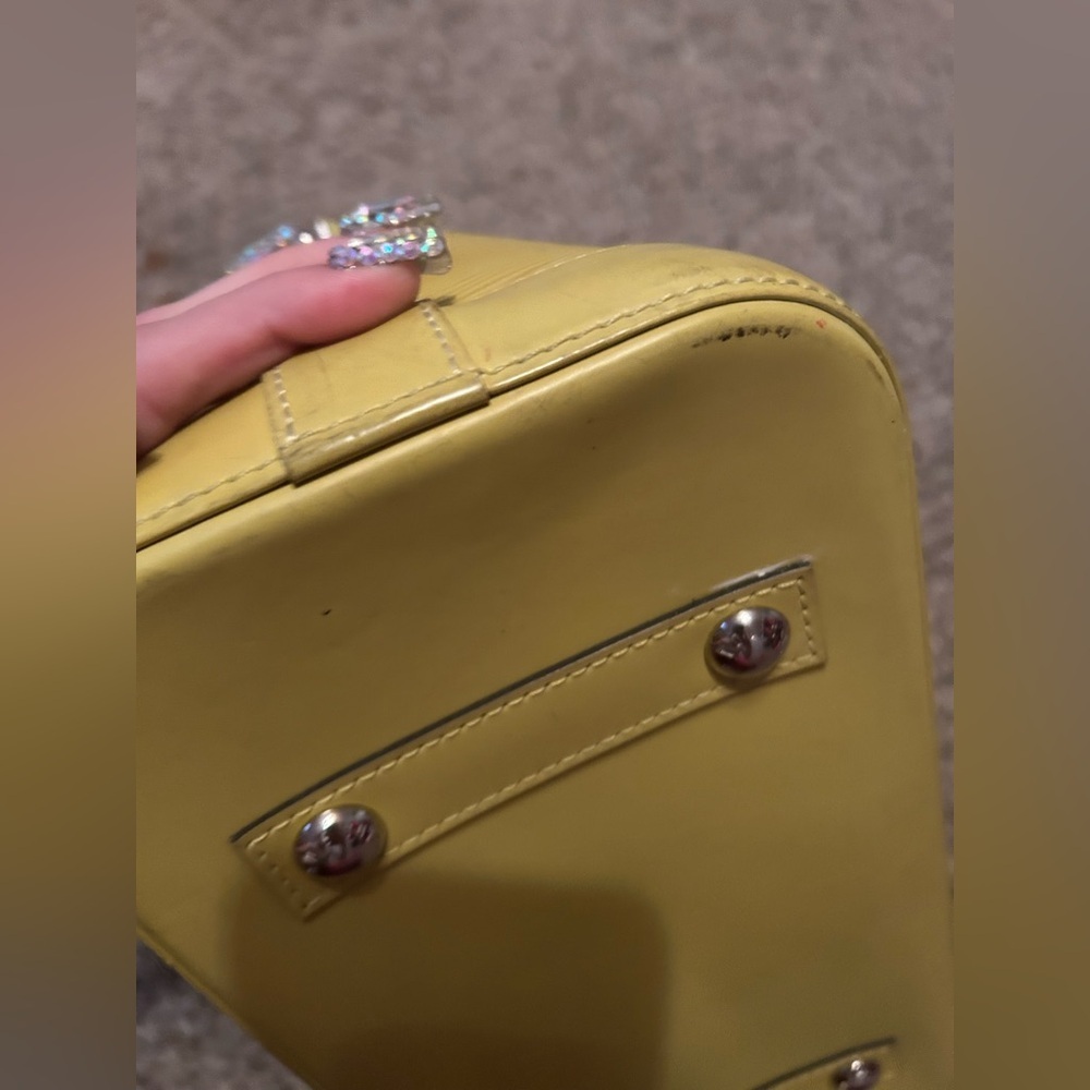 Yellow Authentic Lv Women's Handbag - Picture 12 of 13
